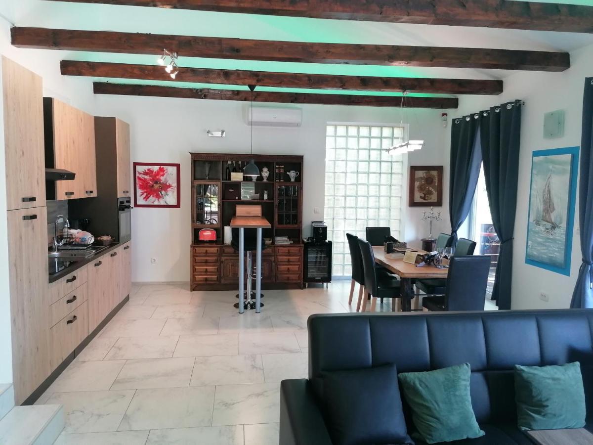 The Forest House Krk 2 Kras Exterior foto